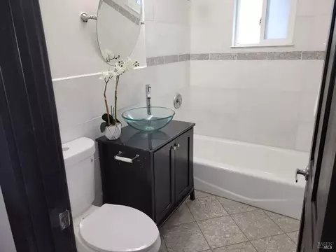 549 Hichborn St, Vallejo, CA 94590 photo 8