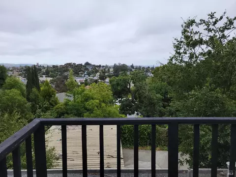 549 Hichborn St, Vallejo, CA 94590 photo 7