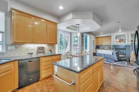 8826 Holly Leaf Dr, Windsor, CA 95492 photo 15