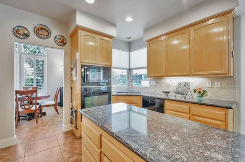 8826 Holly Leaf Dr, Windsor, CA 95492 photo 23