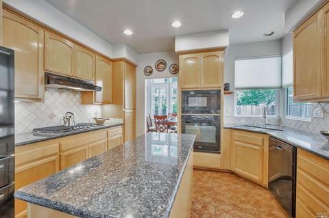 8826 Holly Leaf Dr, Windsor, CA 95492 photo 19