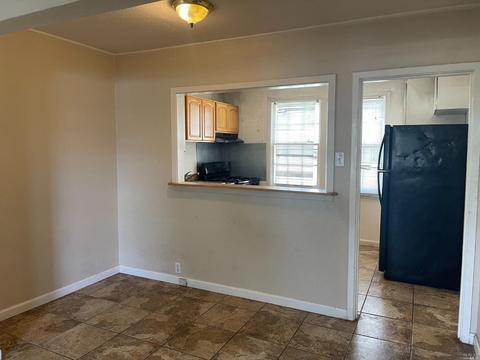 8 Werden St, Vallejo, CA 94590 photo 4