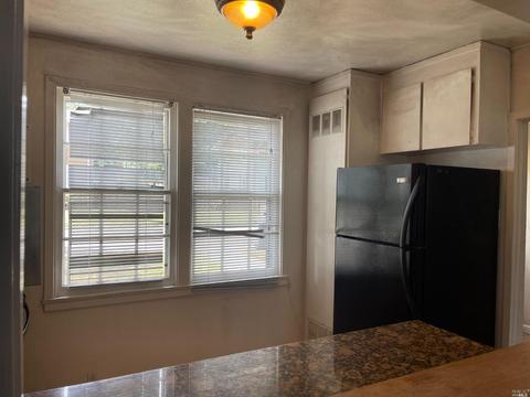 8 Werden St, Vallejo, CA 94590 photo 3