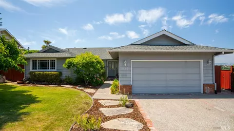 110 Kaden Dr, Novato, CA 94947