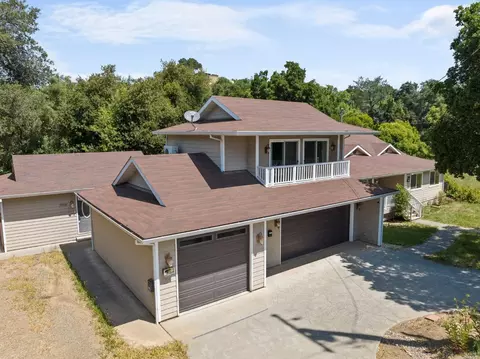 414 E 1st St, Cloverdale, CA 95425