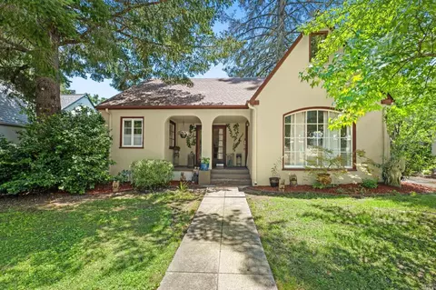425 W Church St, Ukiah, CA 95482