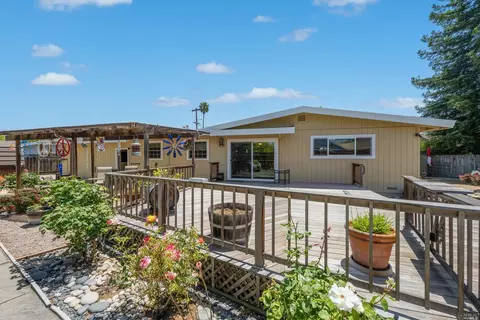 751 Juniper Ct, Sonoma, CA 95476 photo 4