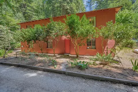 2120 Green Hill Rd, Sebastopol, CA 95472