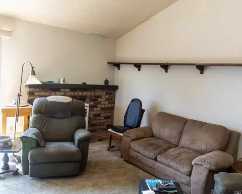 480 Phoenix Cir, Vallejo, CA 94589 photo 17