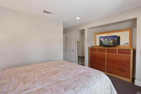 4224 Wisteria Cir, Vallejo, CA 94591 photo 41