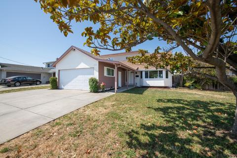 2113 San Gabriel St, Fairfield, CA 94533