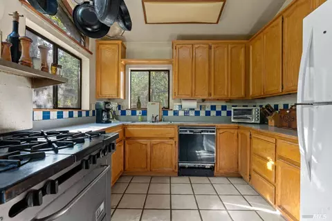 15713 Hearst Willits Rd, Willits, CA 95490 photo 7
