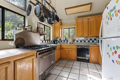 15713 Hearst Willits Rd, Willits, CA 95490 photo 9