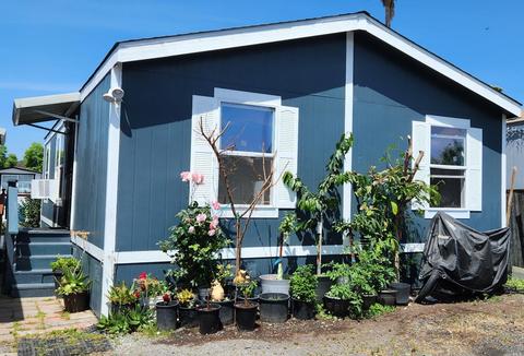 137 N Star Dr, Santa Rosa, CA 95407 | 25 Photos | MLS #323041112 - Movoto