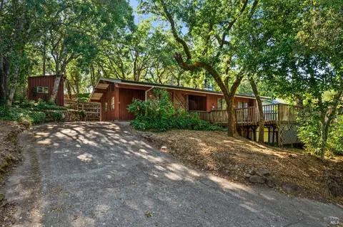 4280 Lakeside Rd, Glen Ellen, CA 95442
