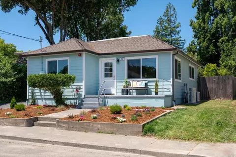 782 Litchfield Ave, Sebastopol, CA 95472