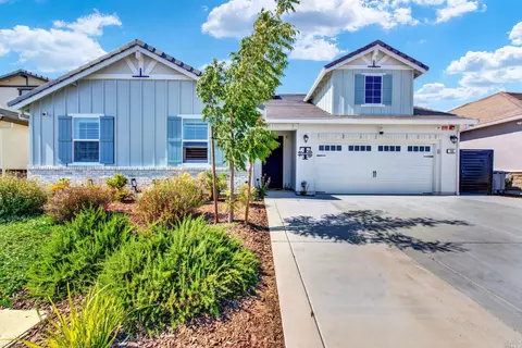 936 Day Lilly Dr, Vacaville, CA 95687