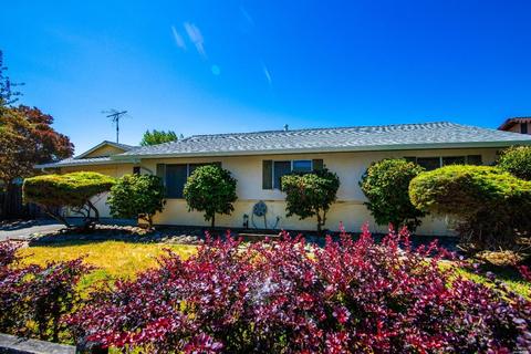 217 Elwood St, Suisun City, CA 94585