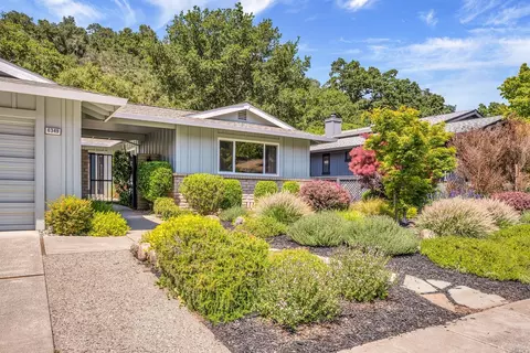 6349 Stone Bridge Rd, Santa Rosa, CA 95409