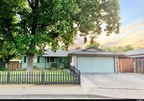 235 Arrowhead Dr, Vacaville, CA 95687