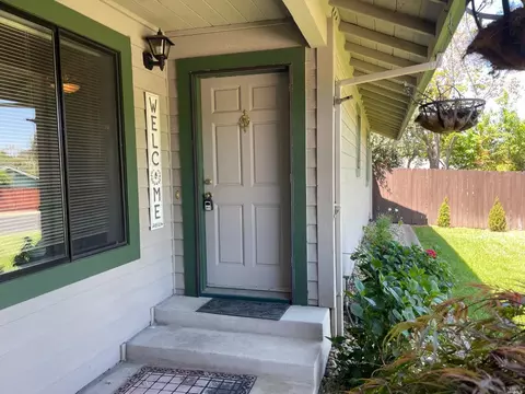 2281 Floyd Ln, Concord, CA 94520