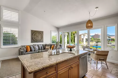 38 Peninsula Ct, Napa, CA 94559 photo 18