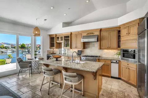 38 Peninsula Ct, Napa, CA 94559 photo 23
