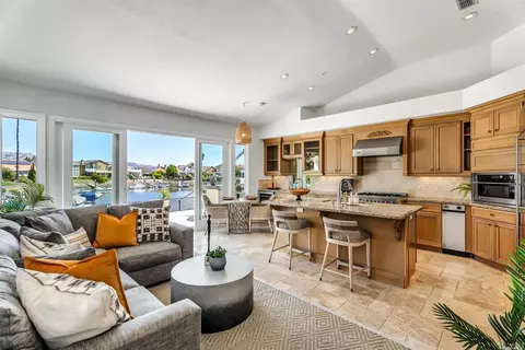 38 Peninsula Ct, Napa, CA 94559 photo 17