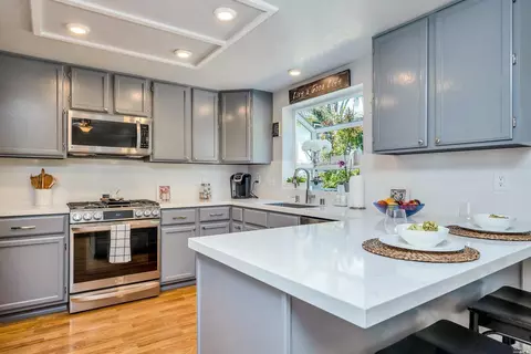 1658 Cerro Sonoma Cir, Petaluma, CA 94954