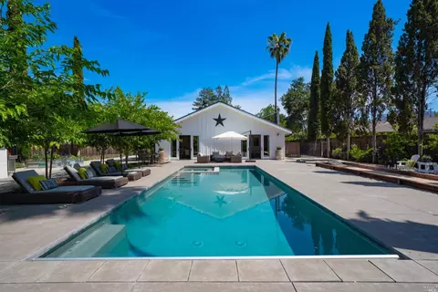 1550 Sulphur Springs Ave, Saint Helena, CA 94574