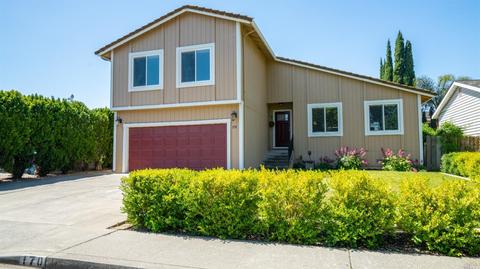170 Stirling Dr, Vacaville, CA 95687