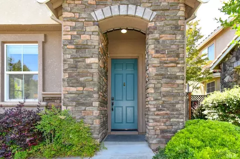 127 Ullman Ct, Napa, CA 94559 photo 2