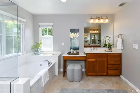 127 Ullman Ct, Napa, CA 94559 photo 30