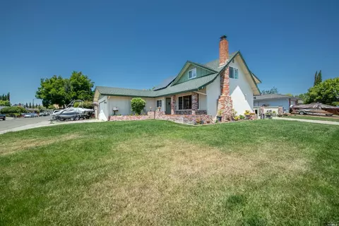 224 Larkspur Ln, Fairfield, CA 94533