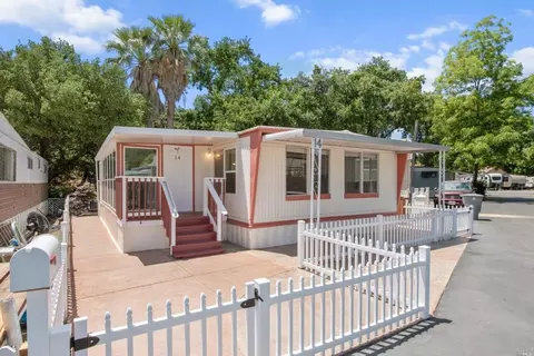 700 Shady Glen Rd #14, Vacaville, CA 95688