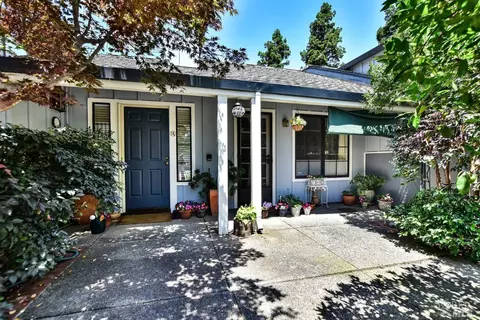 18112 California Ct, Sonoma, CA 95476