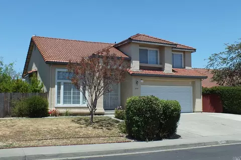 2757 Woodmont Dr, Fairfield, CA 94533