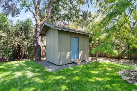 1018 Hudson Ln, Napa, CA 94558 photo 22