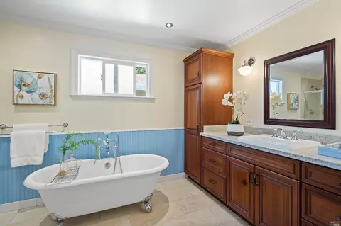 1018 Hudson Ln, Napa, CA 94558 photo 29