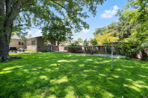 1018 Hudson Ln, Napa, CA 94558 photo 20