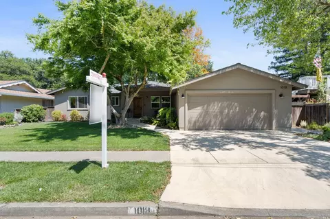 1018 Hudson Ln, Napa, CA 94558