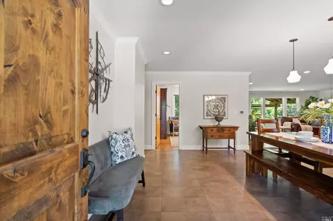 1018 Hudson Ln, Napa, CA 94558 photo 5