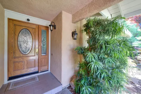 594 Marigold Dr, Fairfield, CA 94533 photo 4