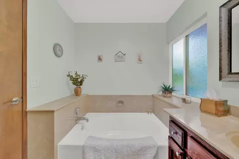 594 Marigold Dr, Fairfield, CA 94533 photo 39