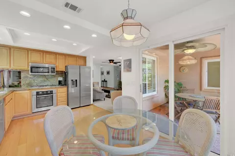 594 Marigold Dr, Fairfield, CA 94533 photo 23