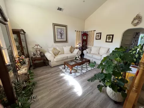 1482 Legend Cir, Vallejo, CA 94591 photo 8