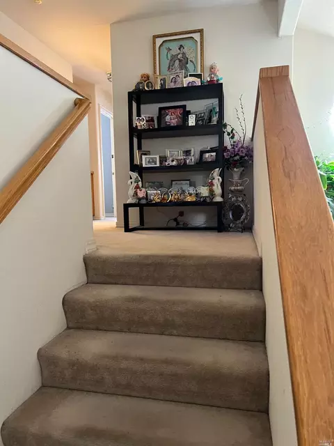 1482 Legend Cir, Vallejo, CA 94591 photo 10