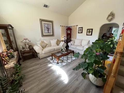 1482 Legend Cir, Vallejo, CA 94591 photo 5