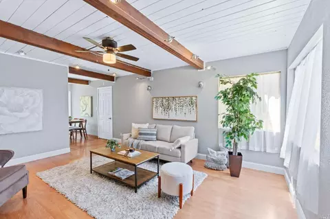 527 La Jolla St, Vallejo, CA 94591 photo 4