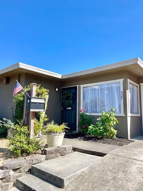 527 La Jolla St, Vallejo, CA 94591